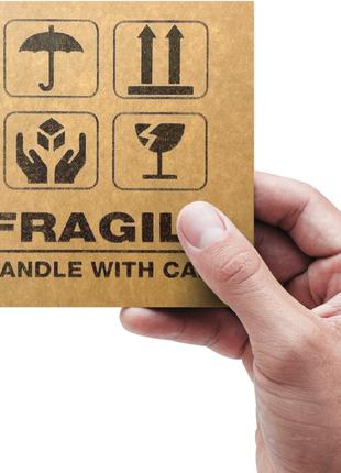 Этикетка самоклеящаяся крафт "Fragile handle with care" 100x10...