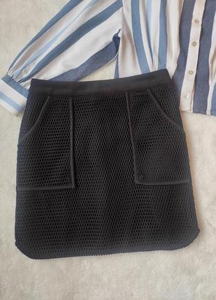 Черная короткая юбка мини деми плотная теплая с сеткой с карма...