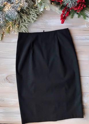 Черная классическая юбка для девушки