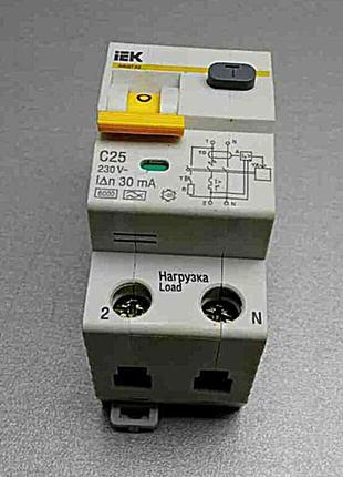 Автоматический выключатель предохранитель Б/У IEK АВДТ32/25А 30мА