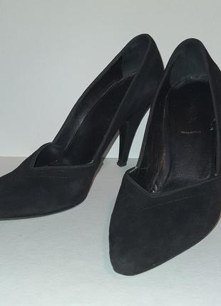 Замшевые черные туфли лодочки на шпильке 35,5eu prada оригинал