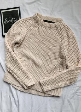 Нежно розово-бежевый свитер zara knit