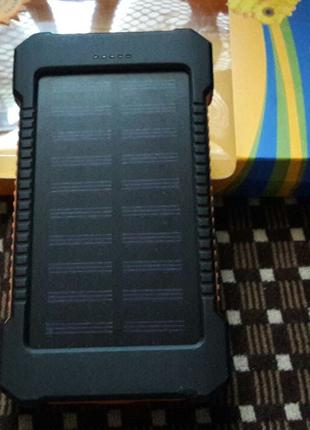 Павер банк Solar Charger 20000 mAh з сонячною панеллю і фонарико