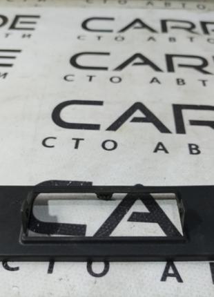 Накладка замка крышки багажника Opel Vectra C 2.2 2004 (б/у)