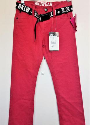 Стильные красные джинсы слимы на 10 - 13лет