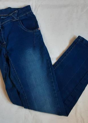 Супер классные синие джинсы скинии на девочку 9 лет (134см) "y...