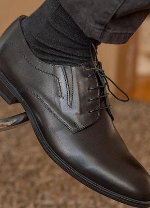 Практичные и удобные- классические мужские туфли