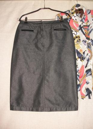 Универсальная практичная джинсовая юбка с бархатными лампасами