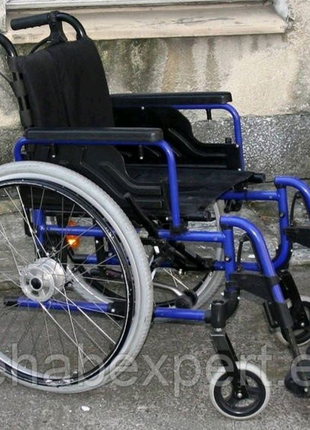 Надёжная новая немецкая инвалидная коляска