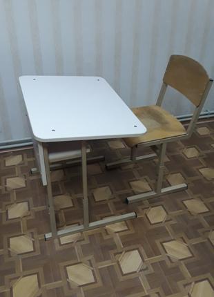 Парта и стул ученические с регулировкой по высоте