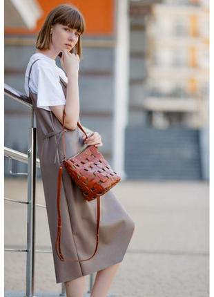 Кожаная плетеная женская сумка Пазл M светло-коричневая Krast
