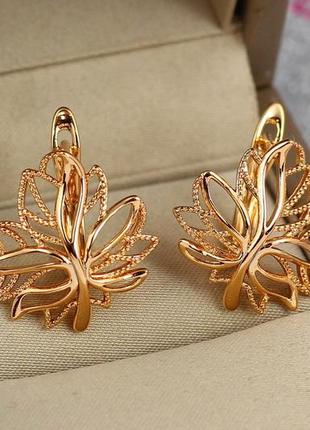 Сережки xuping jewelry кленовий листочок різьба 2 см золотисті