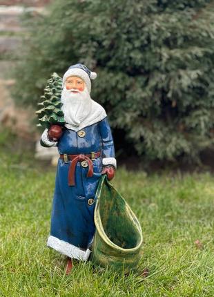Новогодняя садовая фигура с полистоуна Дед Мороз с елкой