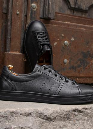 Чорні кеди Ікос 550 - зручне взуття 44 розмір