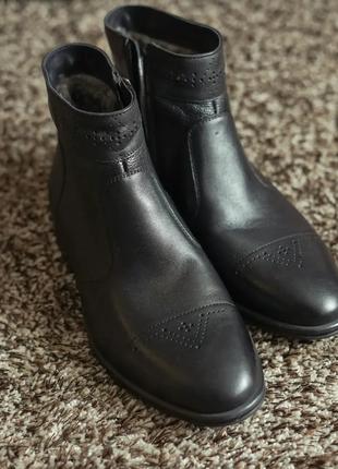Теплые ботинки на замках. Зимняя обувь Ikos 41, 44 размер