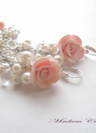 Свадебные серьги с розовыми розами белым жемчугом хрусталём