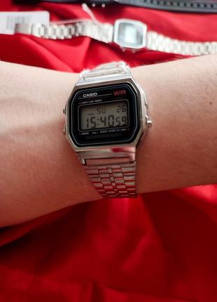 Casio часы наручные электронные montana retro серебристые, чёр...