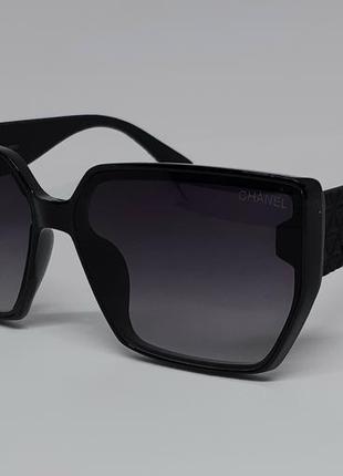 Женские в стиле chanel очки солнцезащитные черные с градиентом