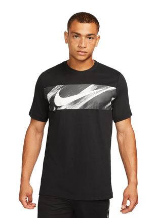 Футболка nike dri-fit sport clash graphic