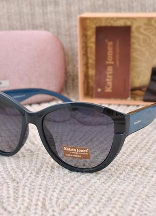 Фирменные солнцезащитные   очки  katrin jones kj0826