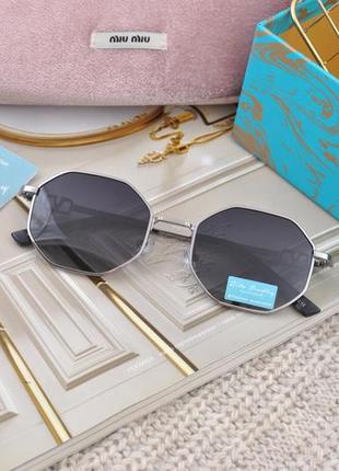 Фирменные солнцезащитные  очки  rita bradley polarized rb8123