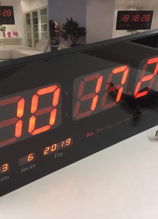 Часы настенные электронные Настенные часы электронные с будиль...