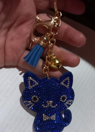 Брелок на ключі кіт кішка об'ємний синій у стразах 7 см дивови...