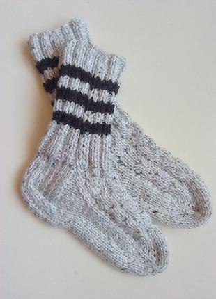 Теплі в'язані шкарпетки