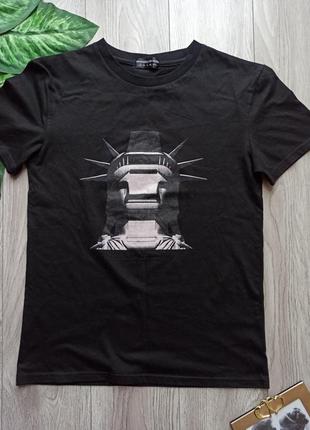 Черная футболка maniere de voir, однотонная футболка с принтом