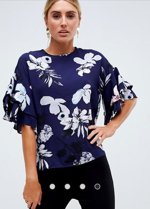 Стильная блуза в цветочный принт с воланами от ax paris