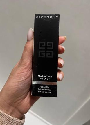 Givenchy matissime velvet