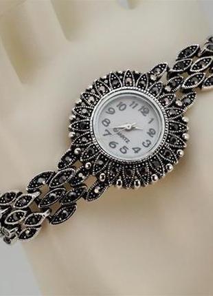 Годинник жіночий наручний зі стразами арт. 03568