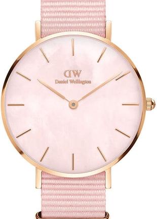 Годинник Daniel Wellington Petite Coral 32 DW00100515