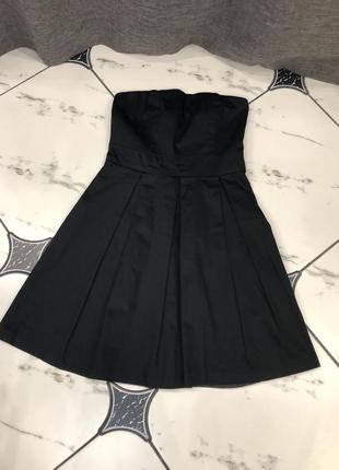 Чёрное платье бюстье
