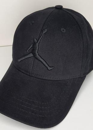 Кепка бейсболка черная с лого джордан jordan