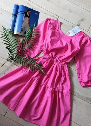 Яркое розовое платье с красивой спинкой xs s