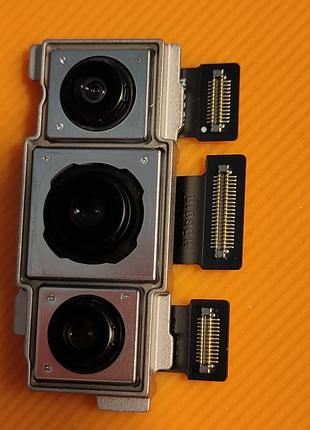 Фронтальна камера OnePlus 7T