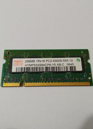Оперативна пам'ять DDR2 667 HYNIX 512MB 200P HYMP564S64CP6-Y5