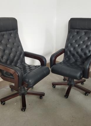Шкіряне офісне крісло нове директорське, комплект крісел