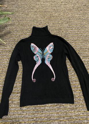 Черный базовый свитер под шею с принтом бабочка s m