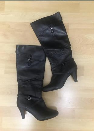 Женские демисезонные кожаные сапоги черные размер 38