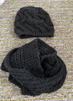 Базовый набор черный шапка и шарф хомут