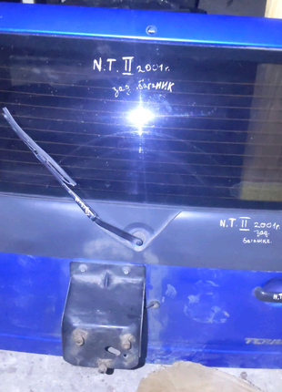 Дверка багажника зі склом НІССАН ТЕРАНО 2  2000-2004 року .