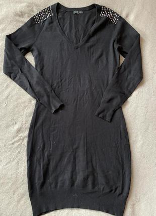 Платье туника базовое черное платье с вырезом