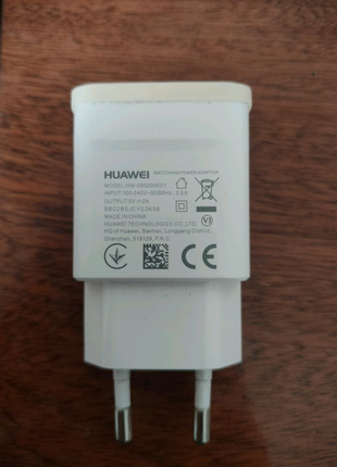 Зарядний блок Huawei та шнури