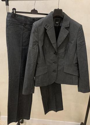 Класичний костюм піджак штани жіночий сірий esprit