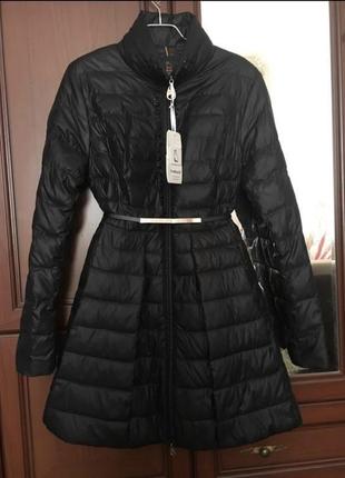 Шикарная курточка дутик пальто с поясом, размер л (полномерная)