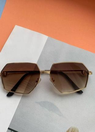 Сонцезахисні окуляри 8255 - коричневі
