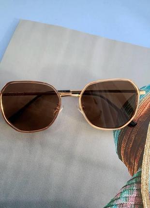 Сонцезахисні окуляри s703 - коричневі