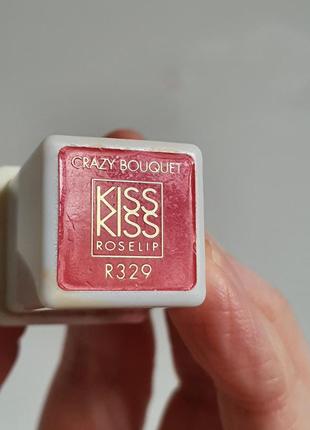 Зволожуюча помада-бальзам для губ guerlain kiss kiss roselip